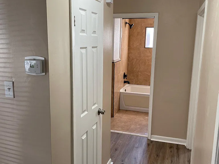 309 Macklyn St — Photo 17
