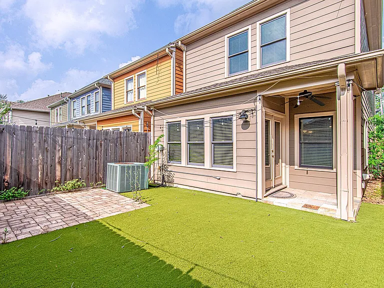 1425 Prince St — Photo 22