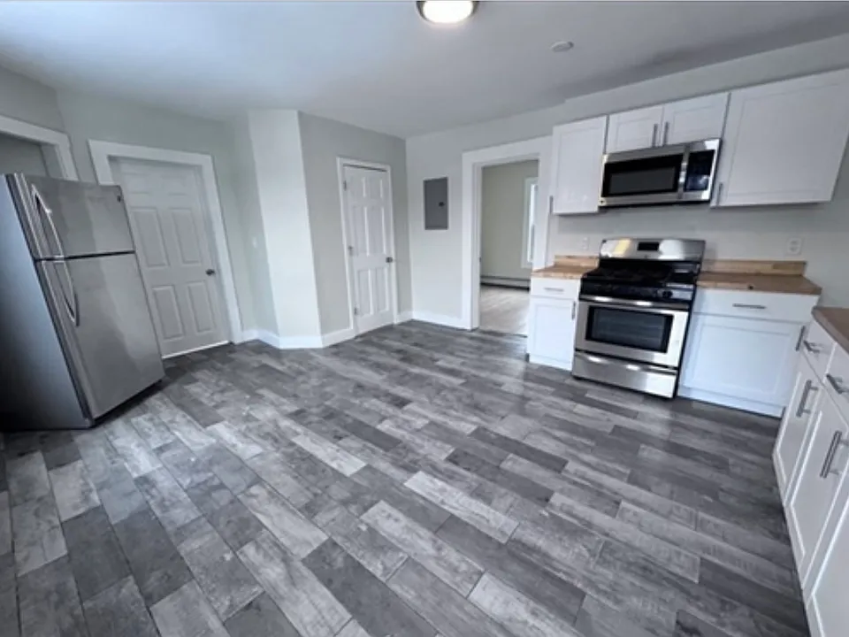 116-118 Lawrence St #2