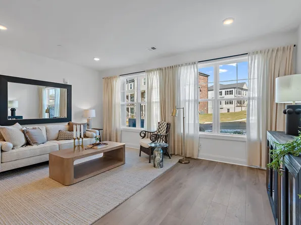 482 Portsdale Dr #15, Brentwood, TN 37027