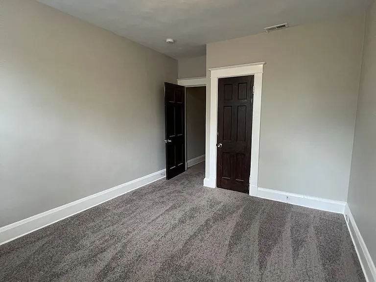 1329 Homestead St — Photo 19
