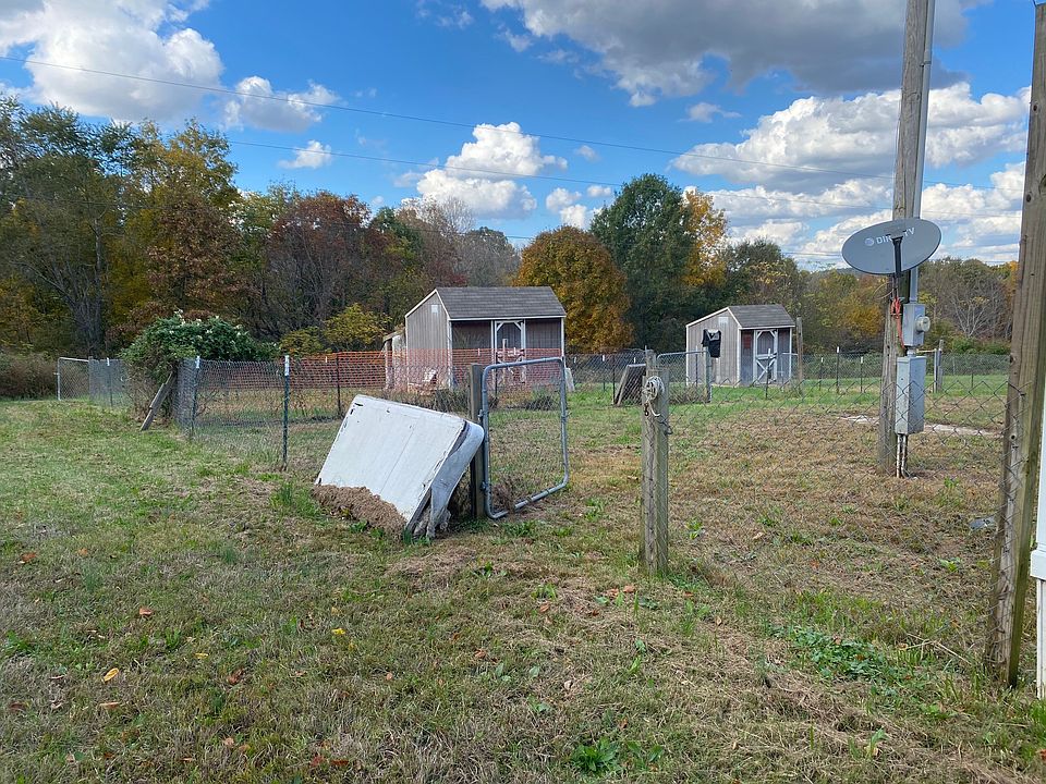 2nd image of 1105 Fairfield Rd