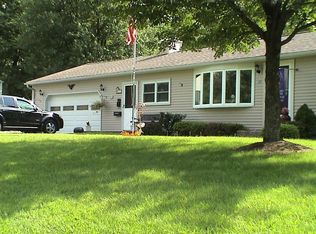 33 Alban Rd, Enfield, CT 06082