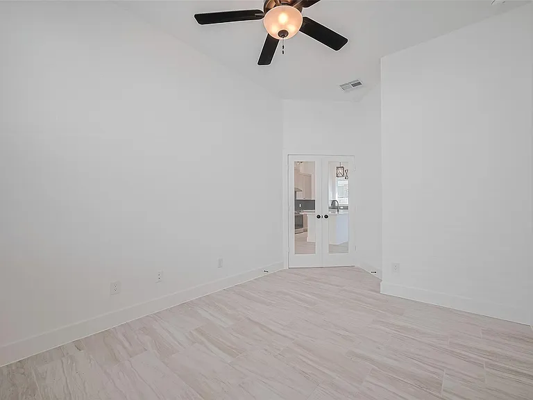 3328 Voda Bend Dr — Photo 32