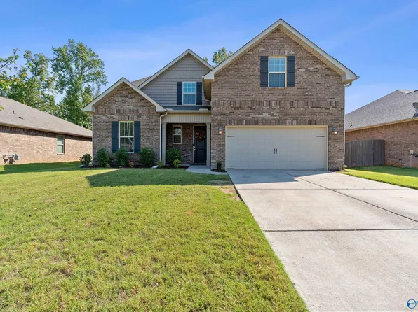 132 Summer Pointe Ln NW, Madison, AL 35757