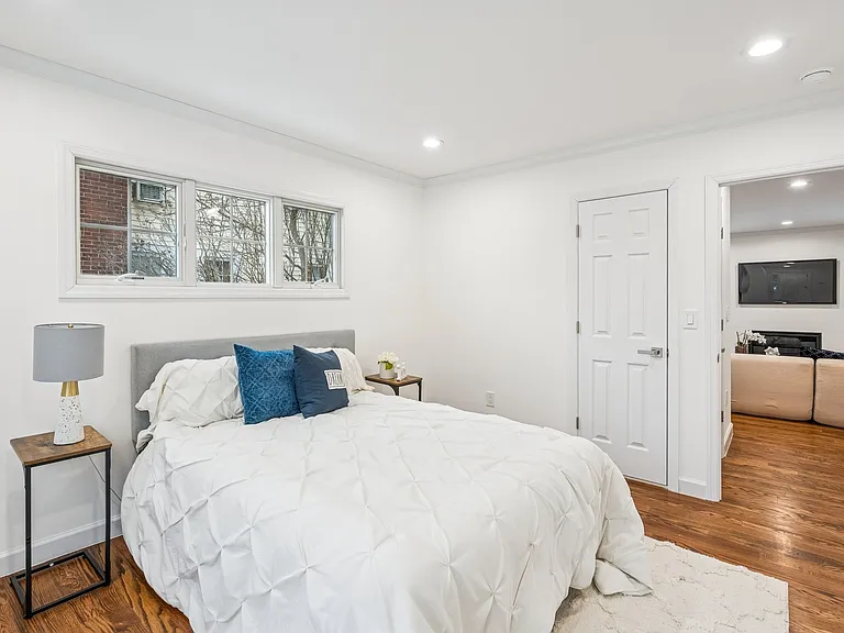 161 Myrtle Ave — Photo 13