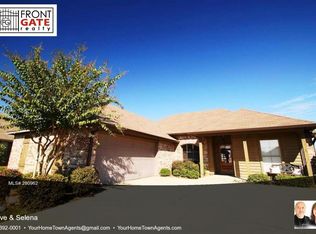 611 Oakleigh Pl, Brandon, MS 39047