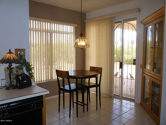 3rd image of 796 E Desert Glen Dr