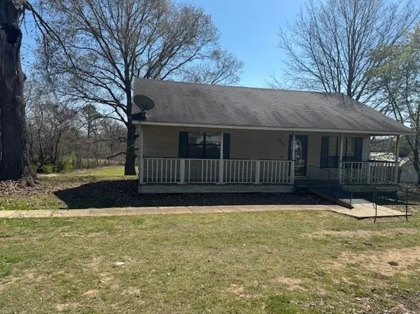 23 Elmer Miller Rd, Trenton, TN 38382