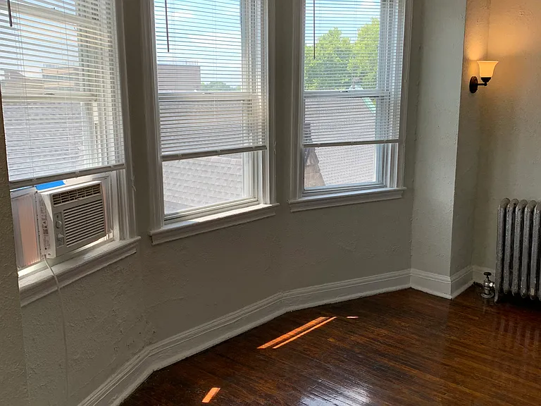 415 S 42nd St #12 — Photo 5
