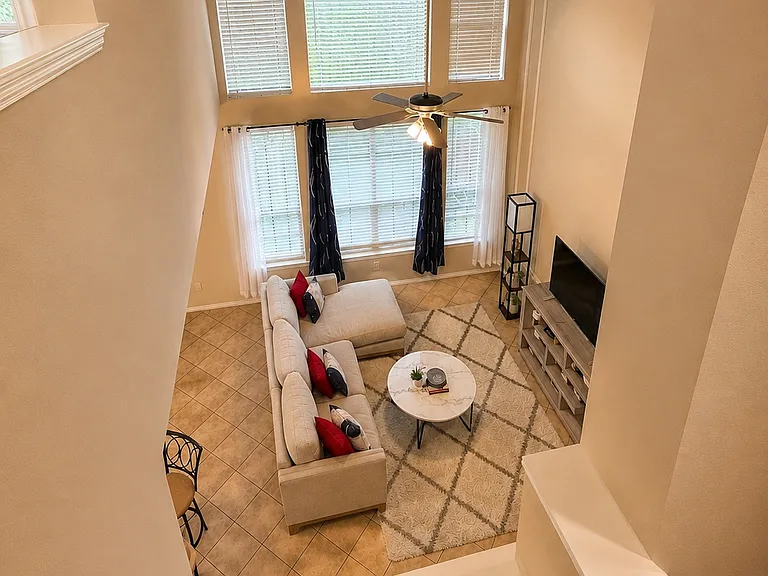 9929 Dryden Ln — Photo 11