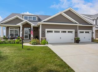 97 Shiloh Dr, Savoy, IL 61874