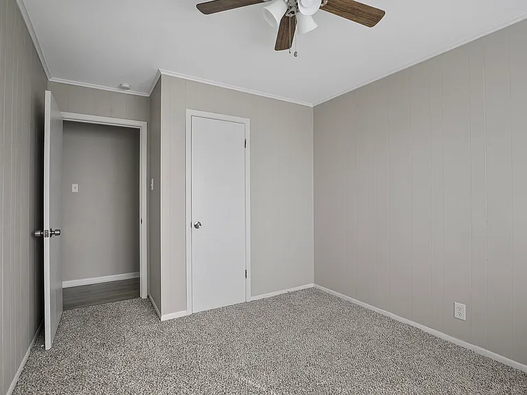 208 D St — Photo 11