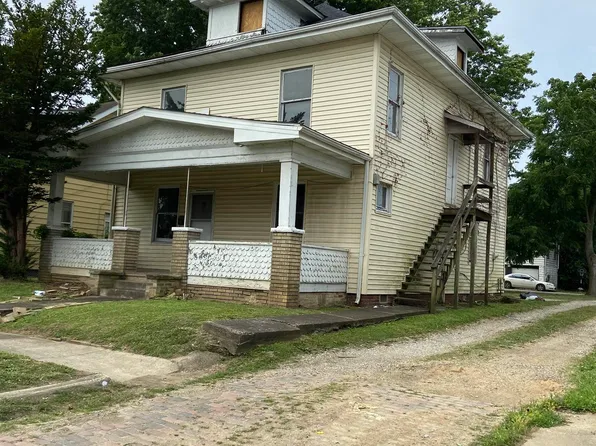 712 4th St W, Huntington, WV 25701