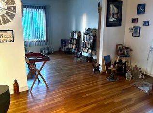 14381 227th St, Springfield Gardens, NY 11413