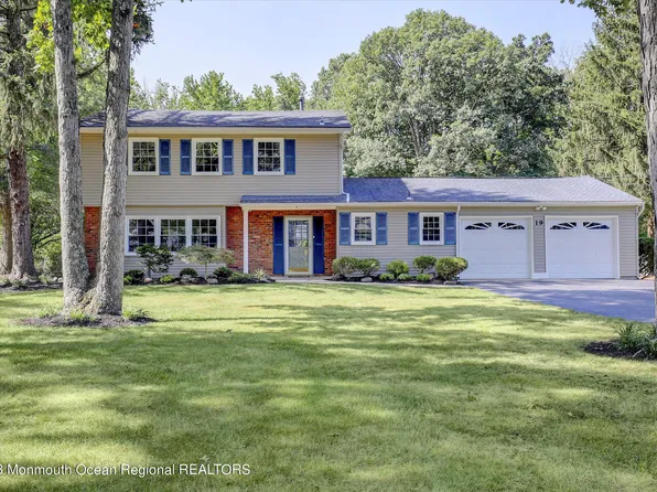 19 Bunker Hill Drive, Manalapan, NJ 07726