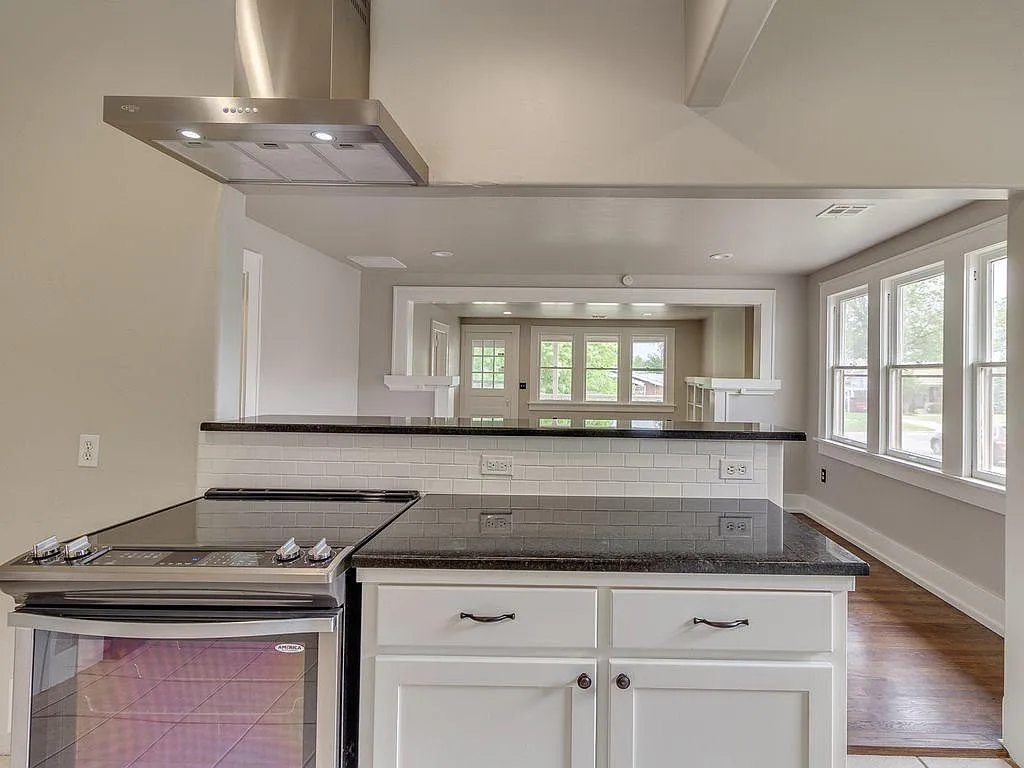 3 bed, 1332 sqft, $1,500 — Photo 1