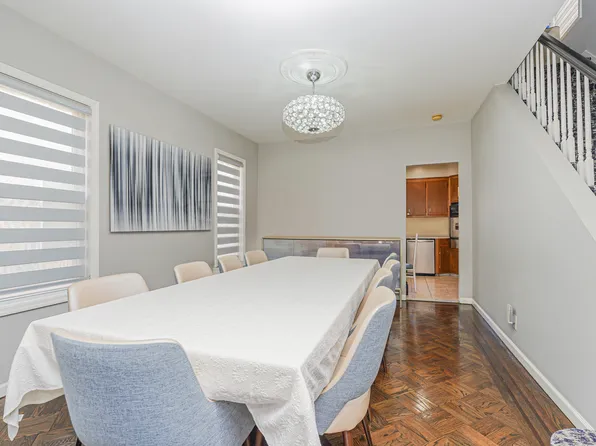 1726 East 4th Street image 6 of 18