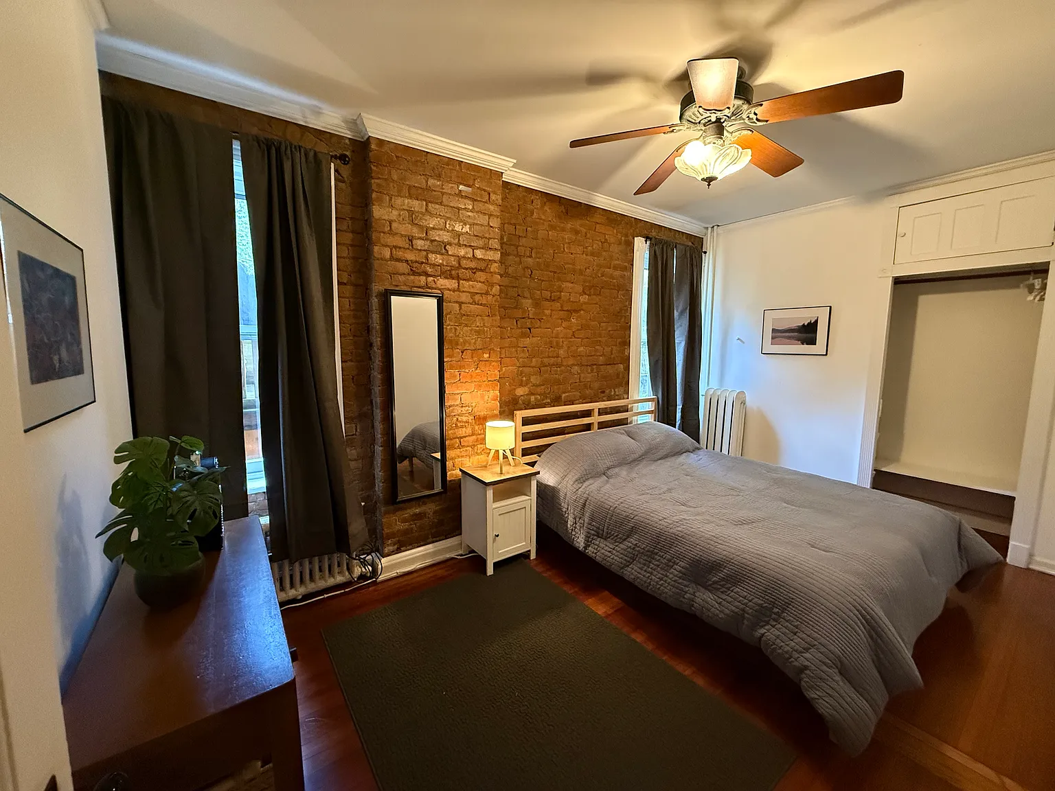 2 bed, 800 sqft, $2,200 — Photo 3