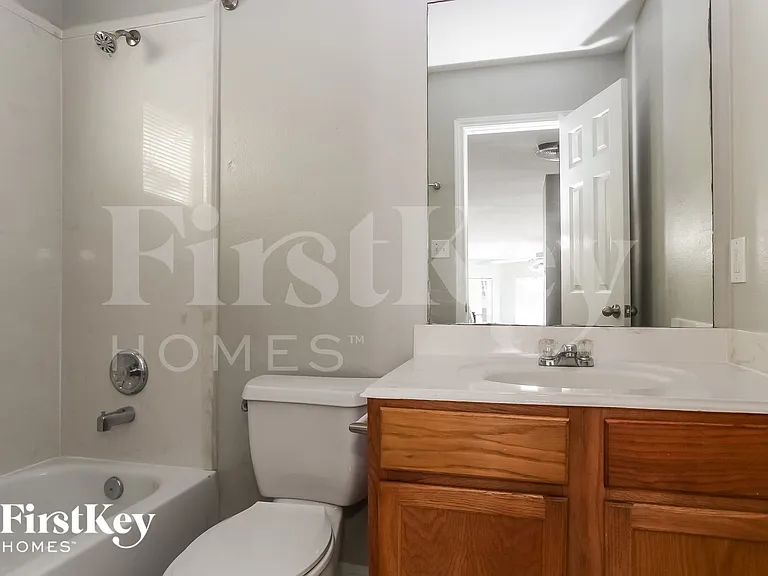 2935 La Estancia Ln — Photo 10