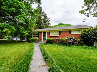 125 Cresswood Dr, Rogersville, TN 37857