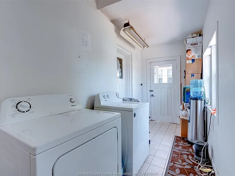 1627 Marentette Ave #BASEMENT — Photo 3
