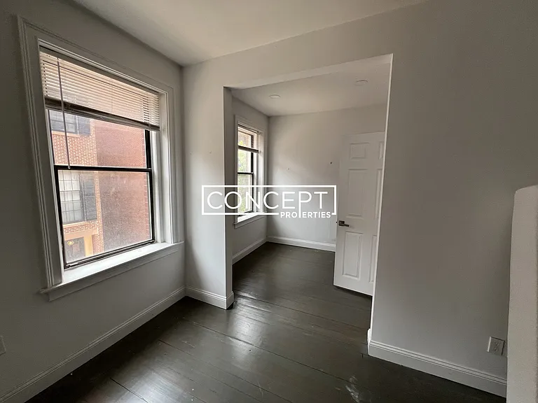31 Temple St #2C — Photo 9