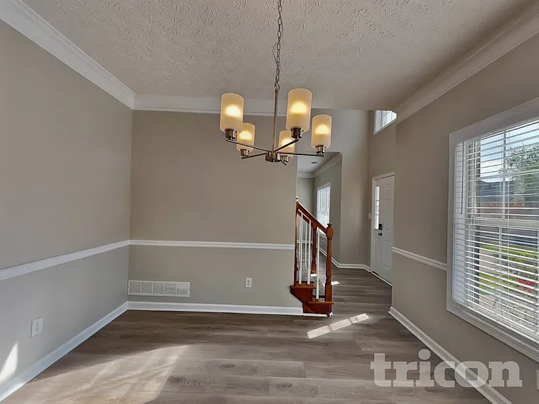 1728 Brandon Lee Way SW — Photo 3