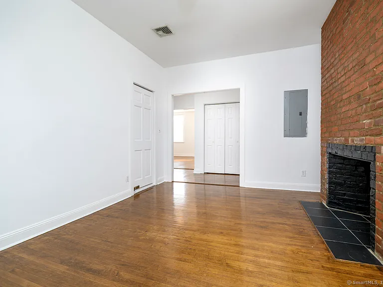104 East Ave #2 — Photo 6