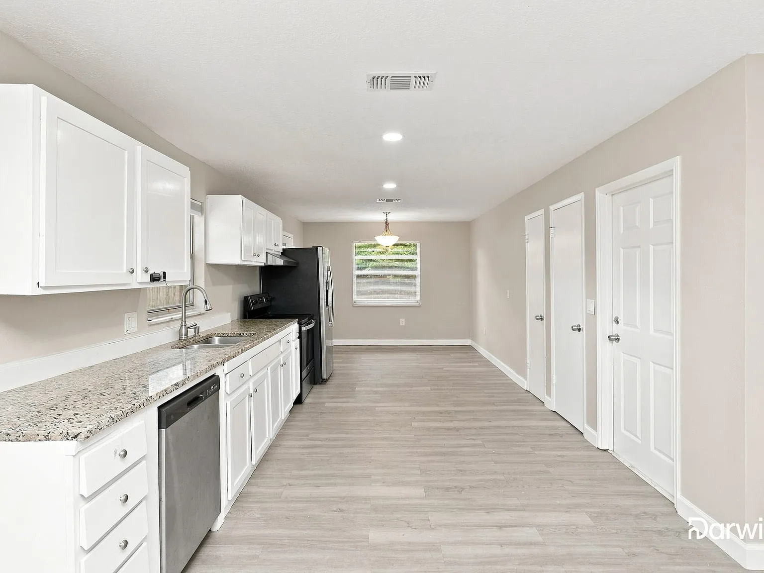 3 bed, 2.0 bath, 1574 sqft, $2,075 — Photo 3