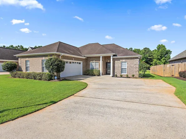 110 Morton Dr, Pell City, AL 35128