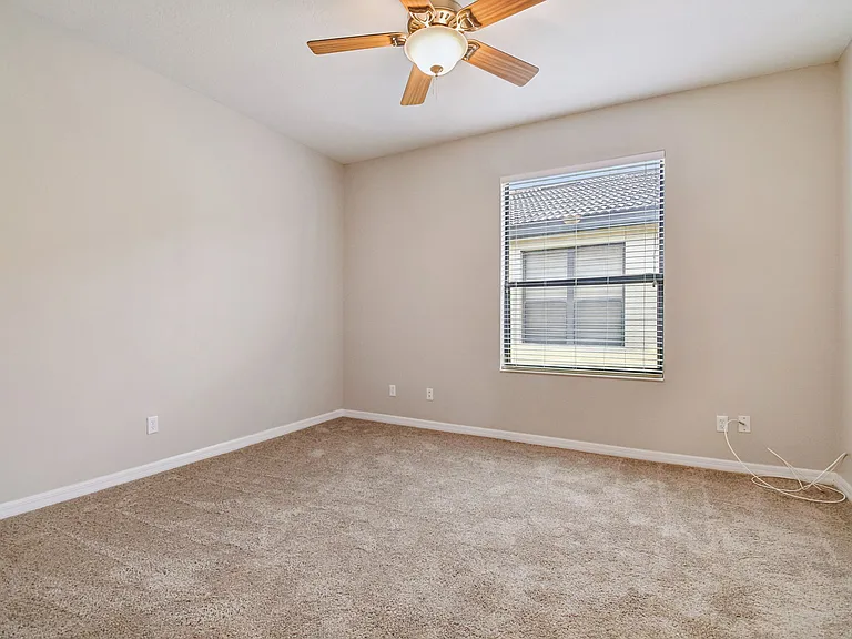 127 Silver Falls Dr — Photo 5