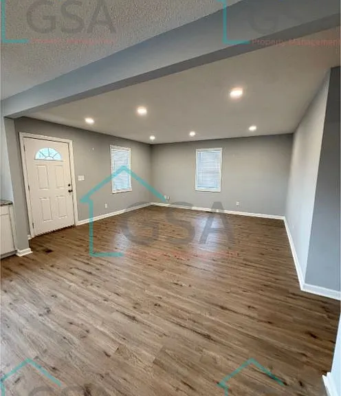 41 Burdette St — Photo 3