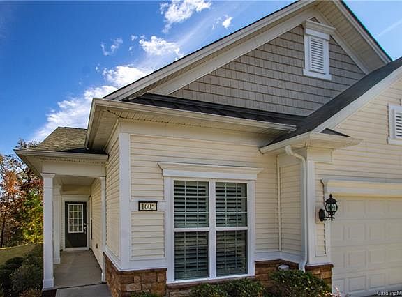 2nd image of 1605 River Bend Blvd