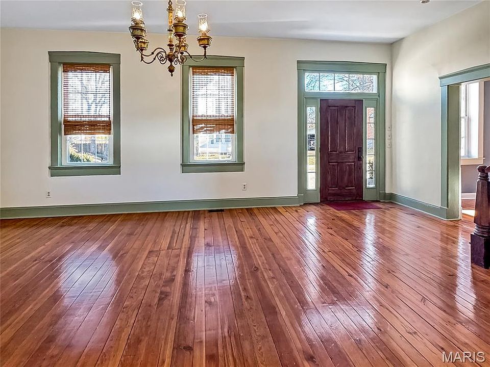 403 Stafford St, Washington, MO 63090 | Zillow