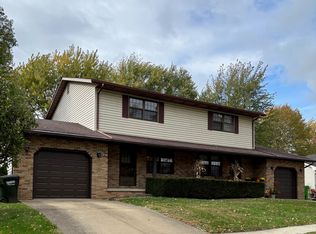 1876 Normandy Dr, Wooster, OH 44691