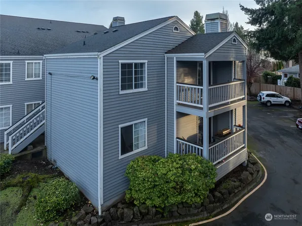 17122 44th Avenue W #D205, Lynnwood, WA 98037