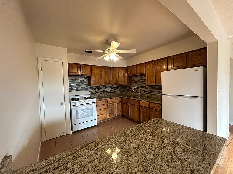 5009 S 13th St — Photo 5