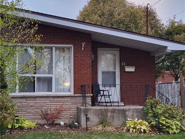5 Ronaldshay Ave, Hamilton, ON L9A 3B2