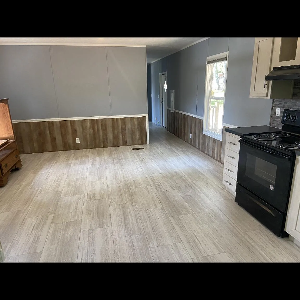 2 bed, 988 sqft, $900 — Photo 2