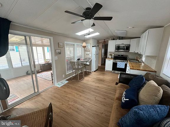 2nd image of 135 Thompson Ln #30