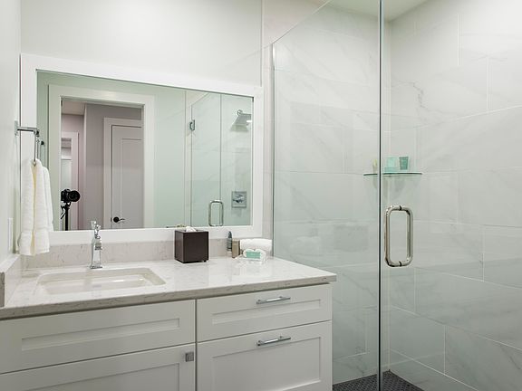 4th image of 800 Whitwam Dr #4