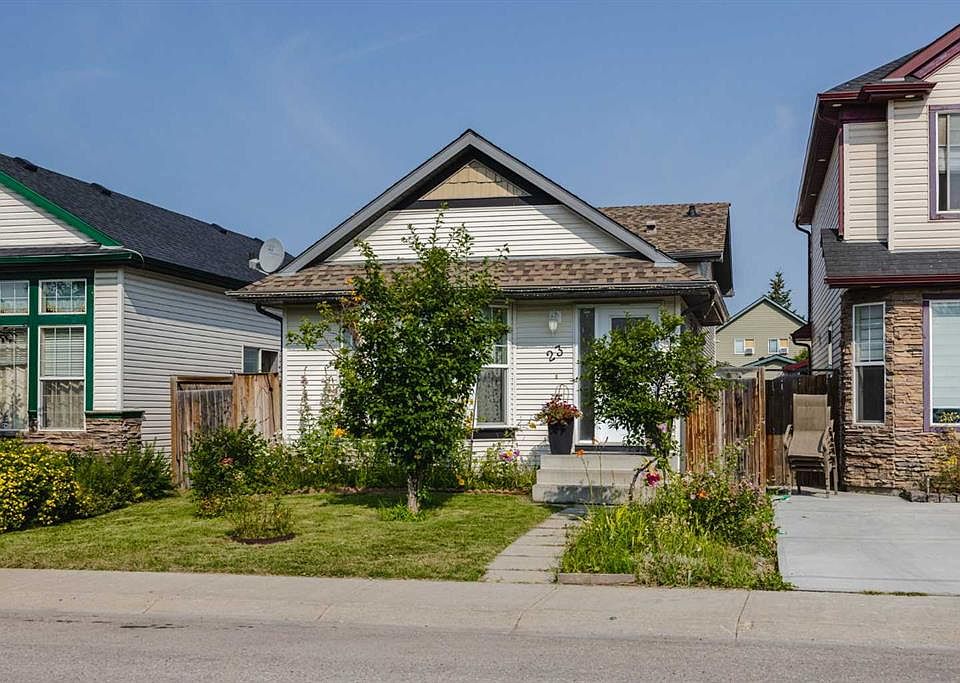 1st image of 23 SE Tarington Way NE