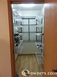 Walk in Pantry
