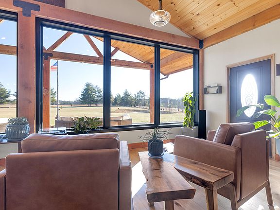 4th image of 227 Whitetail Ln