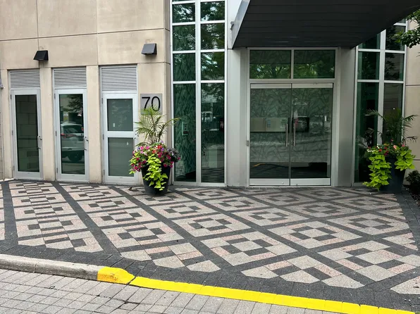 70 Absolute Ave, Mississauga, ON
