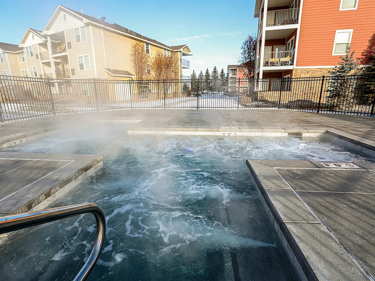 Mesa Falls Apartments — Photo 1