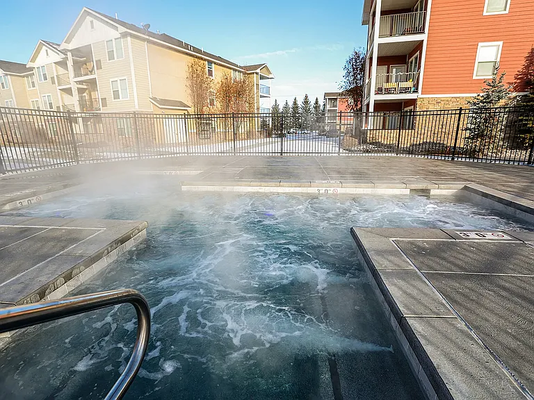 Mesa Falls Apartments — Photo 1