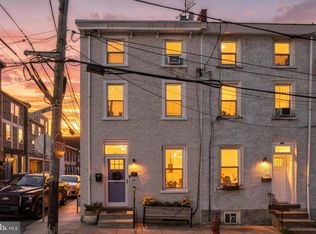 223 Grape St, Philadelphia, PA 19128