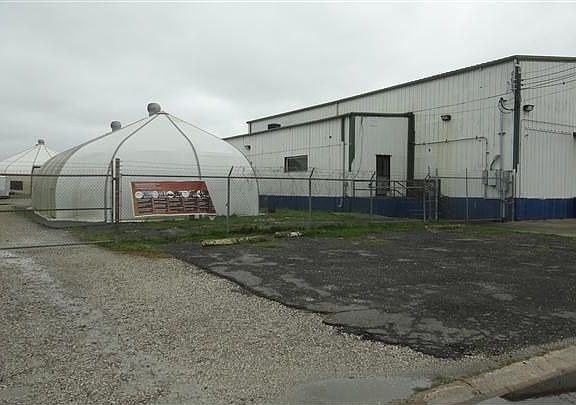 3rd image of 3701 Desire Pkwy